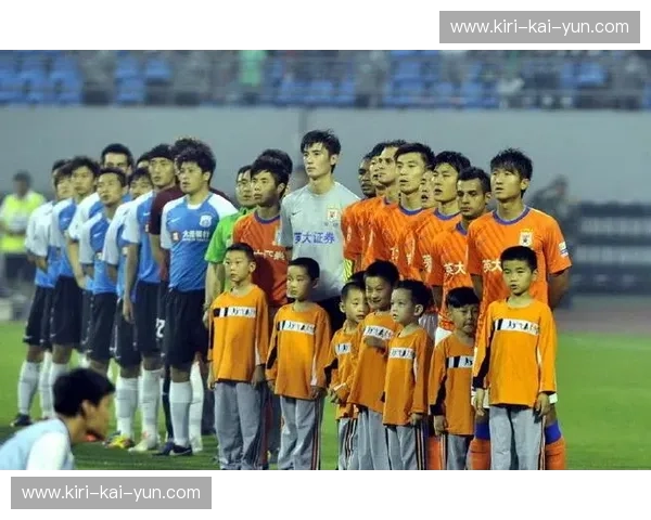 鲁能vs阿尔滨：一场关于荣耀与传承的足球史诗